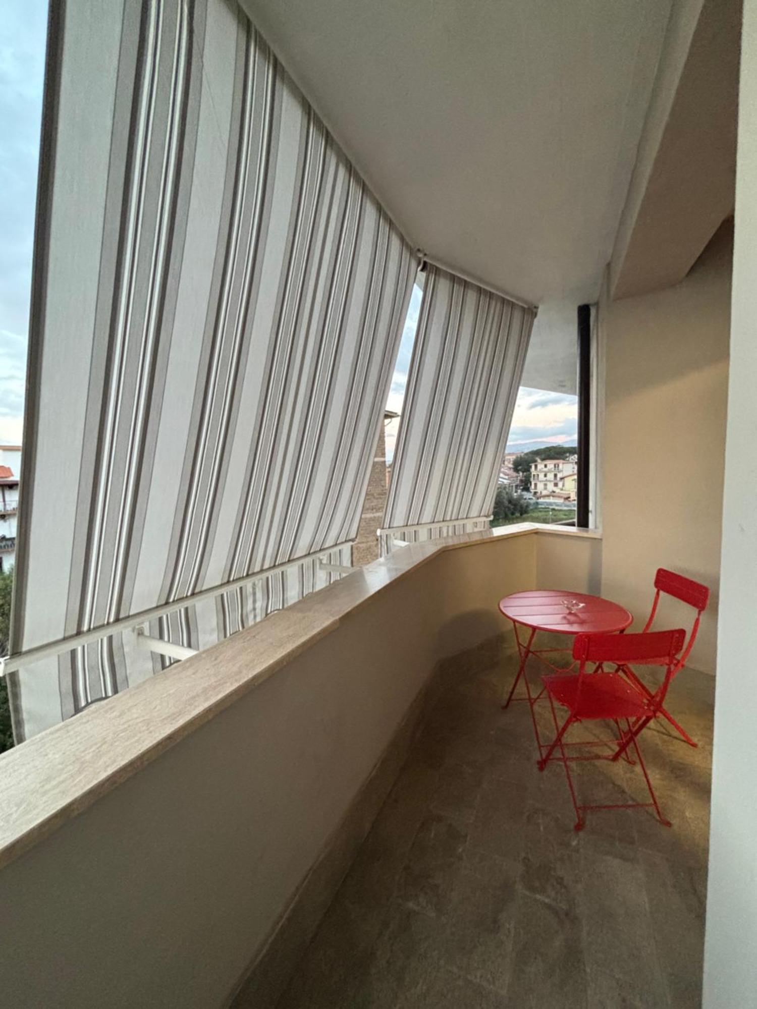 Casa Larry Apartment Marino Bagian luar foto